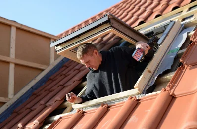 Pose de fenêtres de toit Velux à Corquoy
